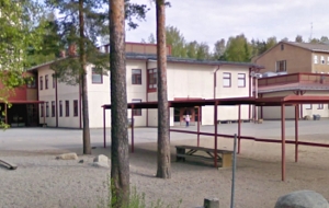 1978 valmistunut Koulunmäen lisärakennus